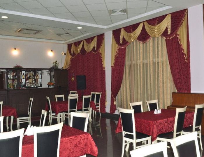 Рестораны и бары